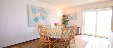 Condo, 3 Bedrooms | Dining