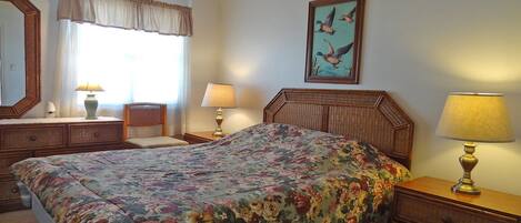 Condo, 2 Bedrooms | 2 bedrooms, free WiFi