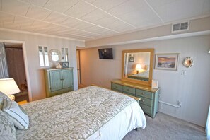 Condo, 2 Bedrooms | 2 bedrooms, iron/ironing board, free WiFi - Ocean Hideaway 503 (Ocean City)