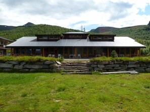 Front of property - Blåtind Apartments (Fjord)