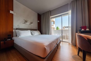 Premium bedding, pillowtop beds, minibar, in-room safe - Hotel Ocelle Thermae & Spa - Adults Only (Sirmione)