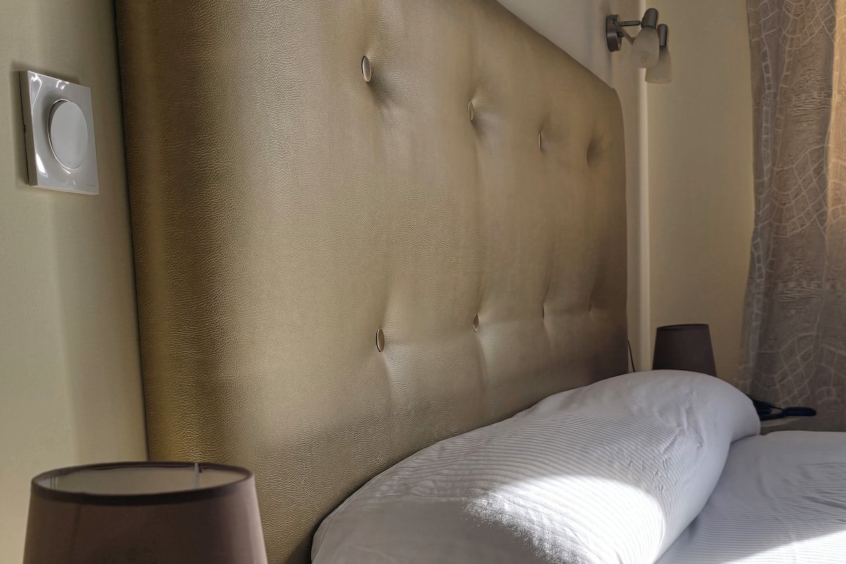 In-room safe, individually decorated, individually furnished, desk