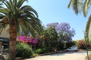 Property grounds - Hôtel Castellu Rossu (Lucciana)