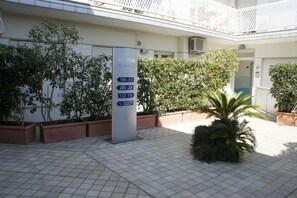 Entrée de l’hébergement