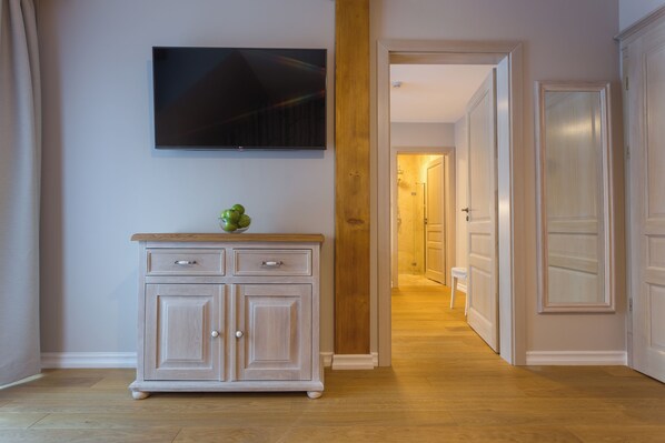 Apartment, 2 Bedrooms (Apartment 4)