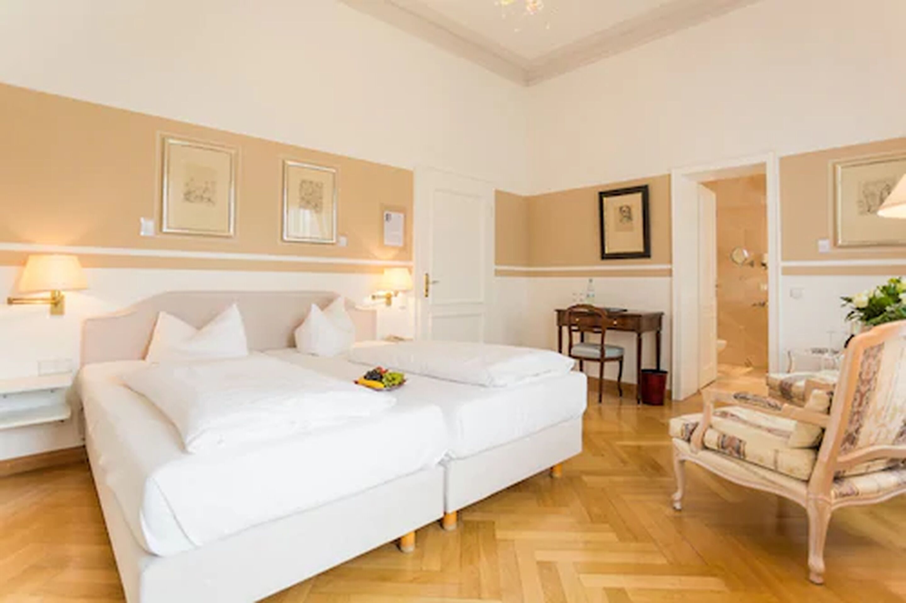 deluxe double room | hypo-allergenic bedding, in-room safe, individually decorated