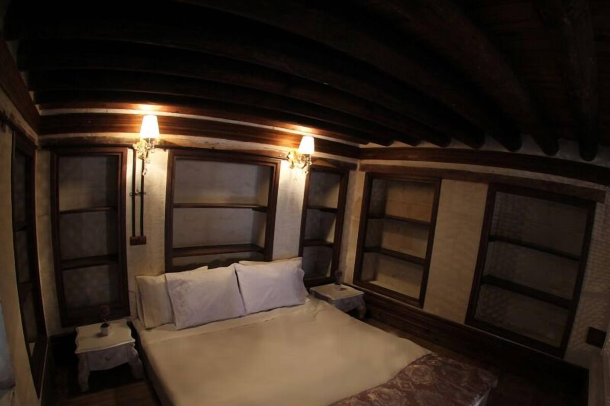 Suite (Binbir Gece ) | Minibar, in-room safe, desk, soundproofing