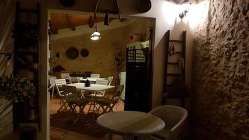 Colazione completa inclusa, servita tutte le mattine