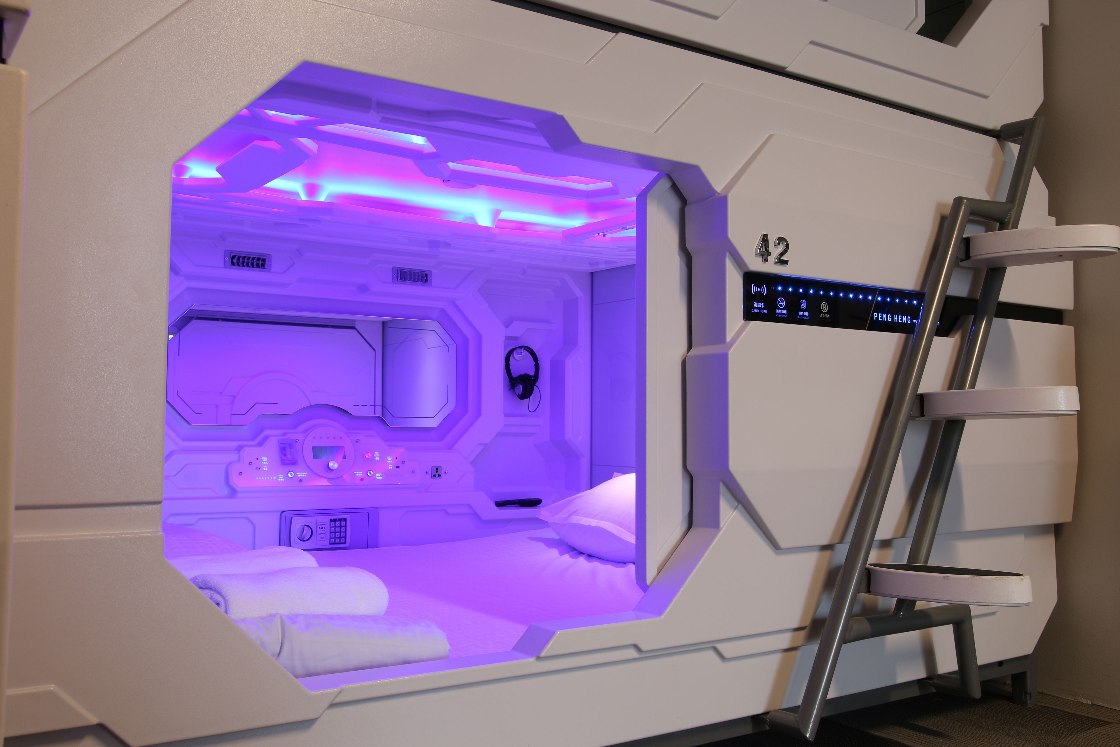 더블룸 | 암막 커튼, 무료 WiFi, 침대 시트