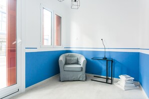 Apartment (Studio) | Living area | Flat-screen TV, Netflix - Karitsi Place (Athens)