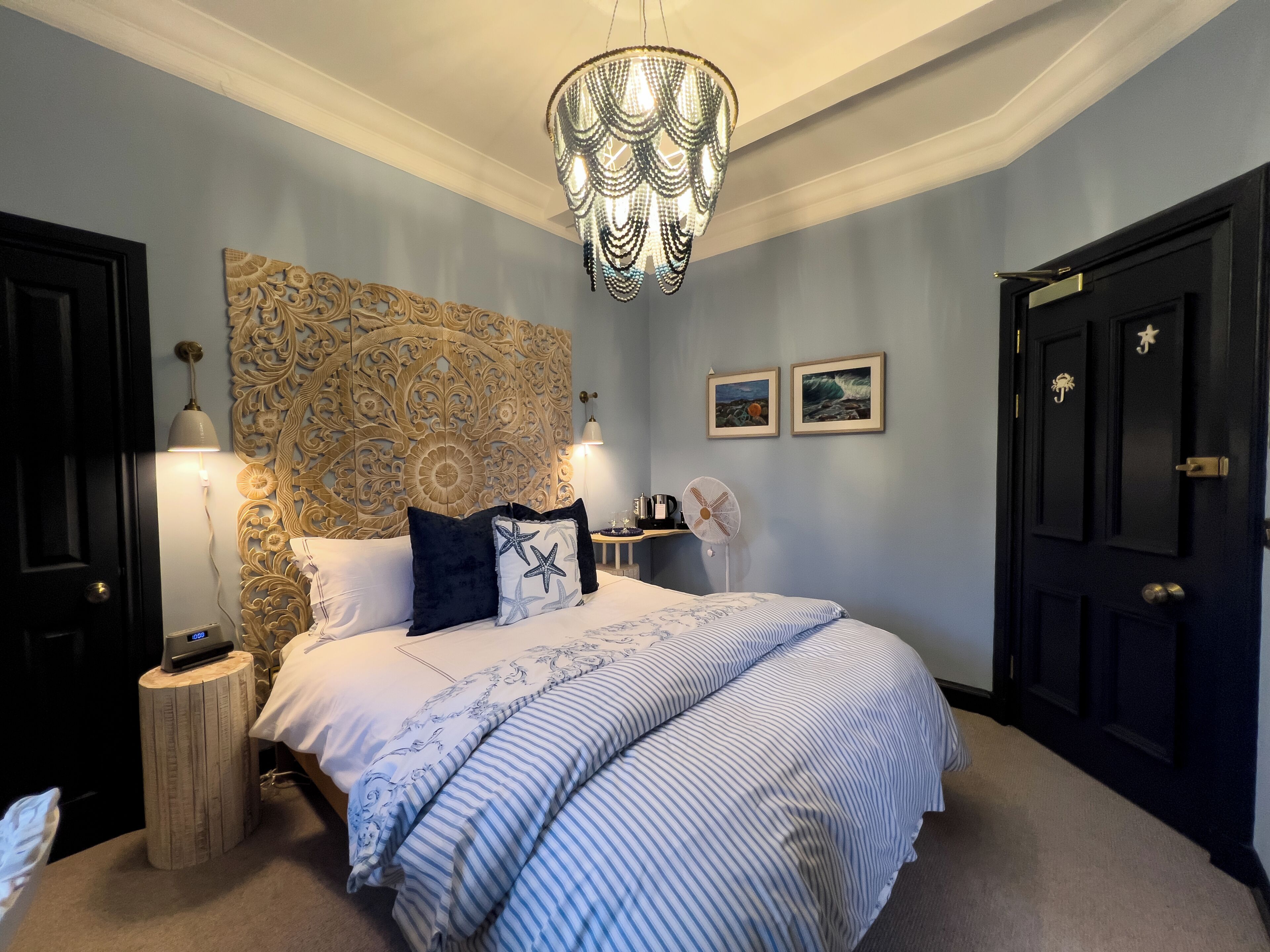 Coastal Room | Individually decorated, individually furnished, desk, laptop workspace