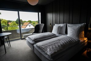 Habitación estándar con 2 camas individuales | Cortinas opacas, wifi gratis, ropa de cama