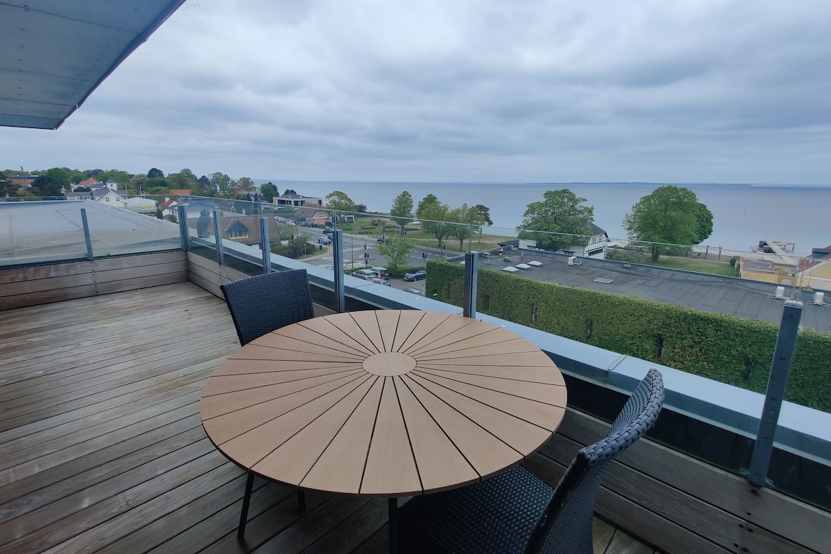 Penthouse Panoramique | 1 chambre, rideaux occultants, Wi-Fi gratuit, draps fournis