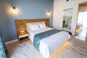 Minibar, in-room safe, desk, soundproofing - Blanca Beach Hotel (Kas)
