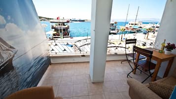 Kahden hengen comfort-huone, parveke | Terassi/patio