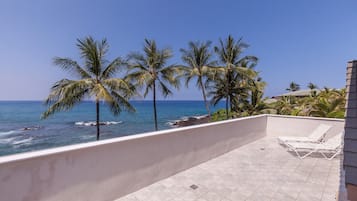 House, 3 Bedrooms | Balcony