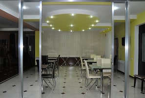 Breakfast buffet - Hotel White Palace (Tbilisi)