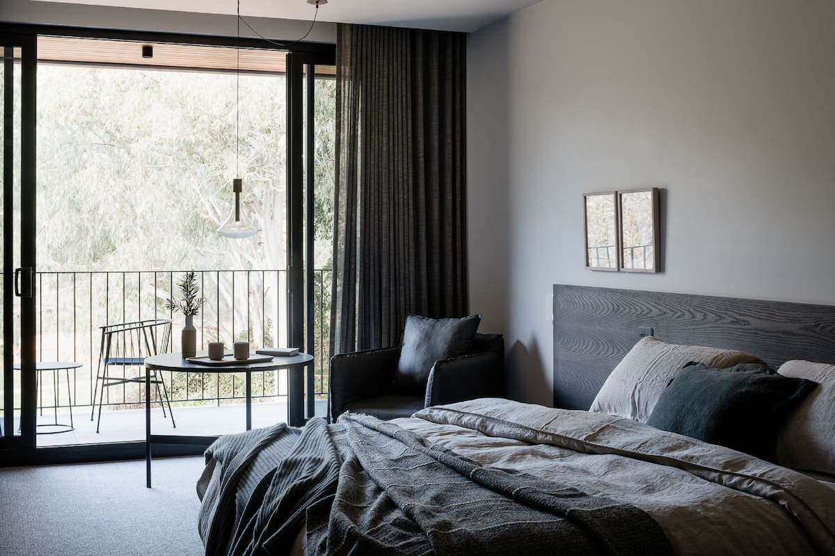 Premium bedding, minibar, in-room safe, iron/ironing board