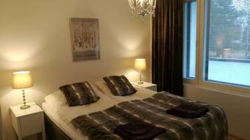 Superior appartement, 1 slaapkamer, sauna, aan de binnenplaats | Kamervoorziening