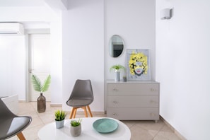 Basic Apartment, 3 Bedrooms | Down duvets, individually decorated, individually furnished - Infinite Blue Apartments (Malevizi)