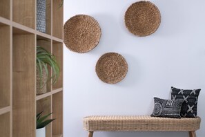 Appartement Confort, 3 chambres | Coin séjour | Télévision à écran plat de 47 pouces avec chaînes par satellite