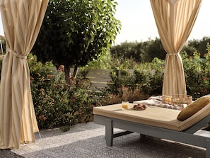 Exterior detail - Memories Apartments (Zakynthos)