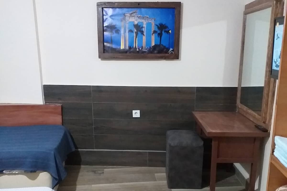Habitación con 2 camas individuales | Wifi gratis y ropa de cama