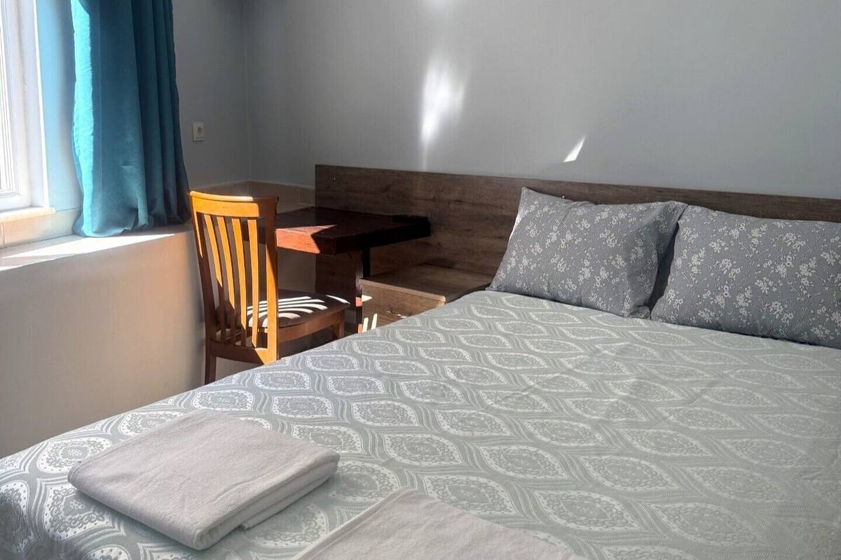 Double Room | Free WiFi, bed sheets