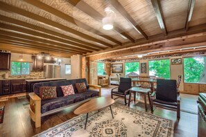 House, 2 Bedrooms | Living area | Smart TV, DVD player, streaming services - Ponderosa Cabin (New Braunfels)