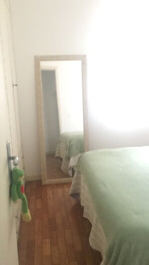 3 bedrooms, desk, blackout curtains, iron/ironing board - Copacabana Beach Felix (Rio de Janeiro)
