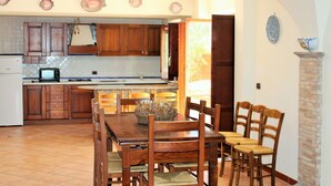 Apartment | Living area | TV - Appartamento Erica (Ausonia)