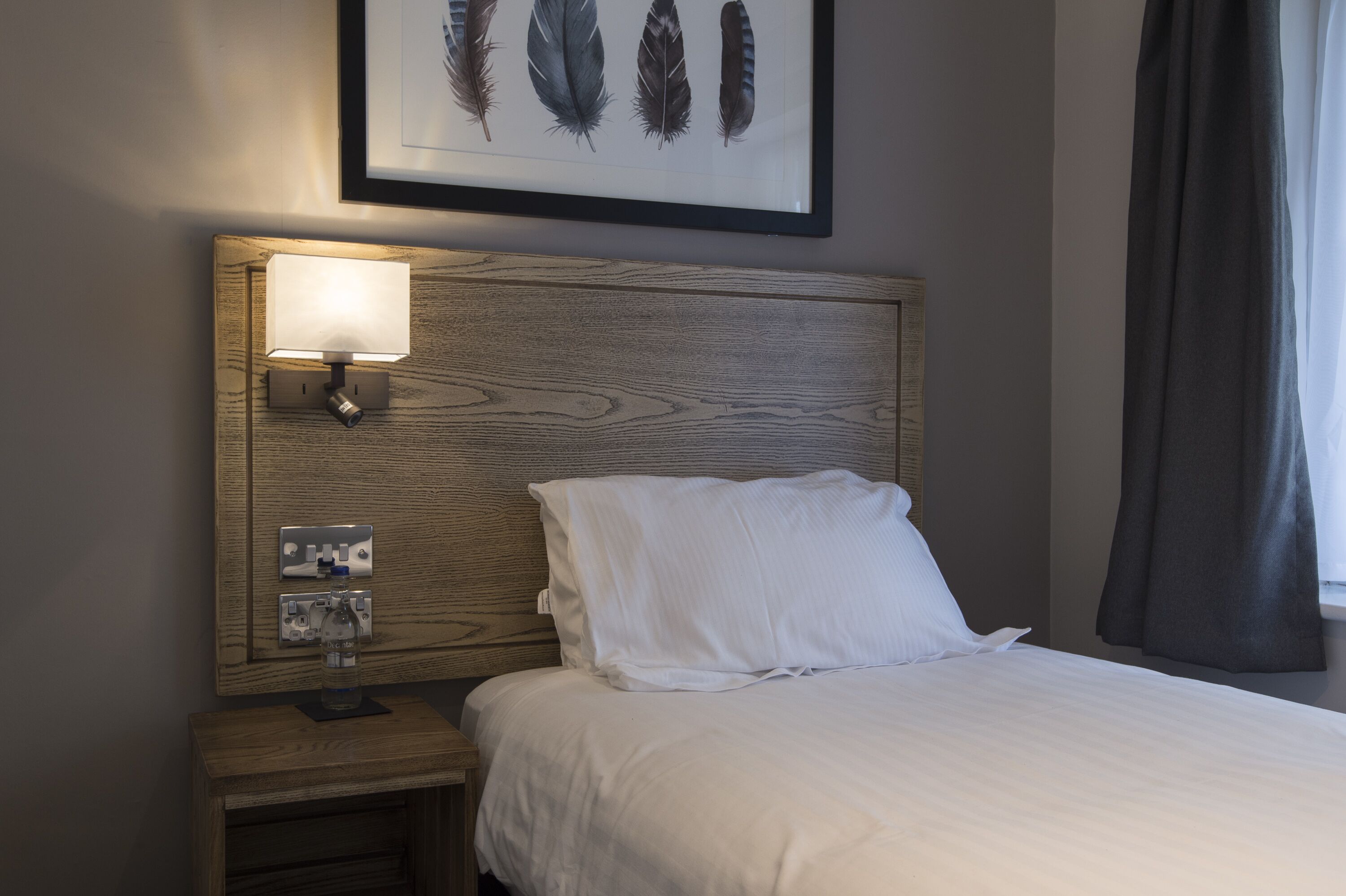 standard single room | 1 bedroom, desk, iron/ironing board, free wifi