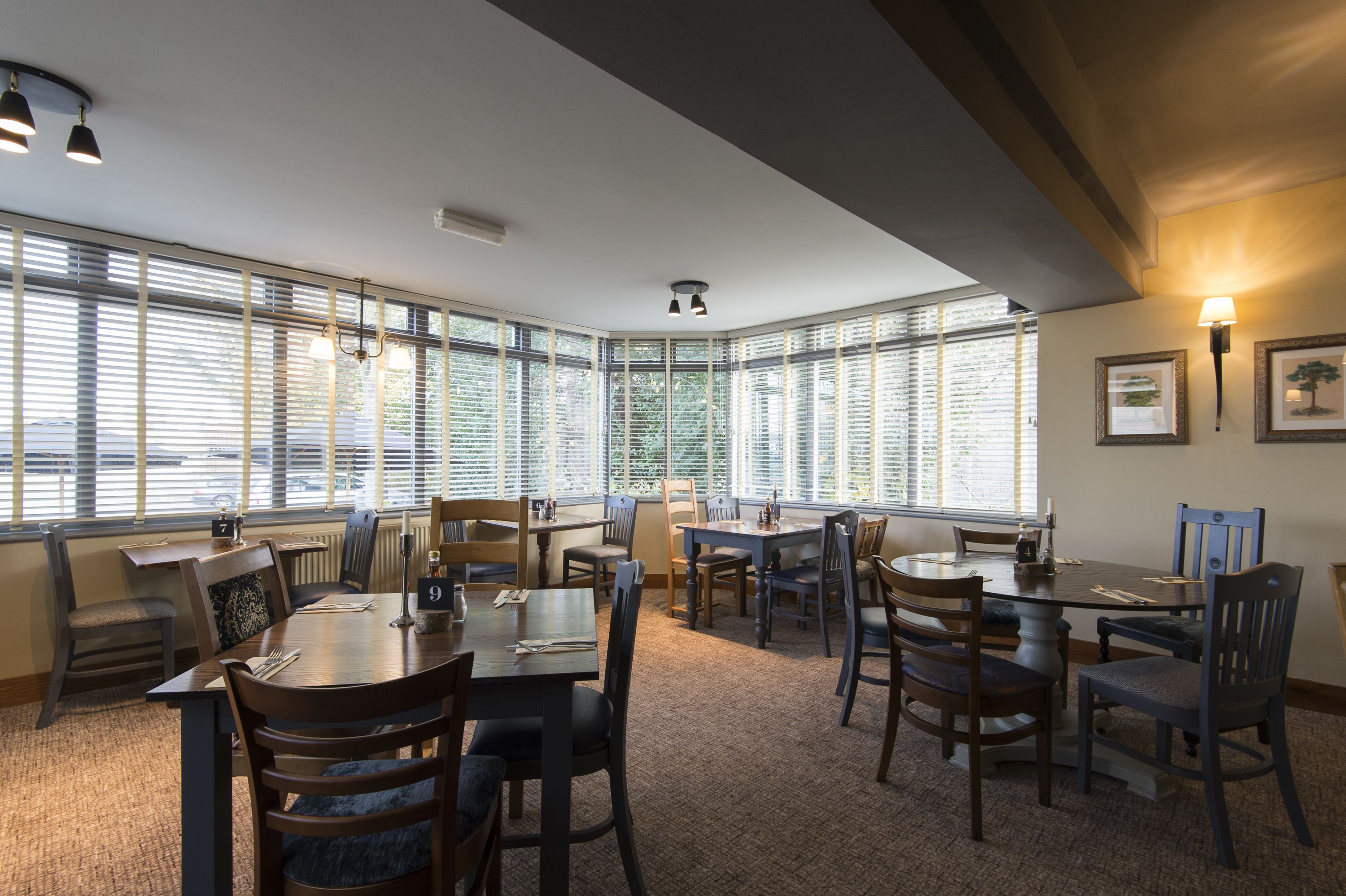 lunch and dinner served, british cuisine