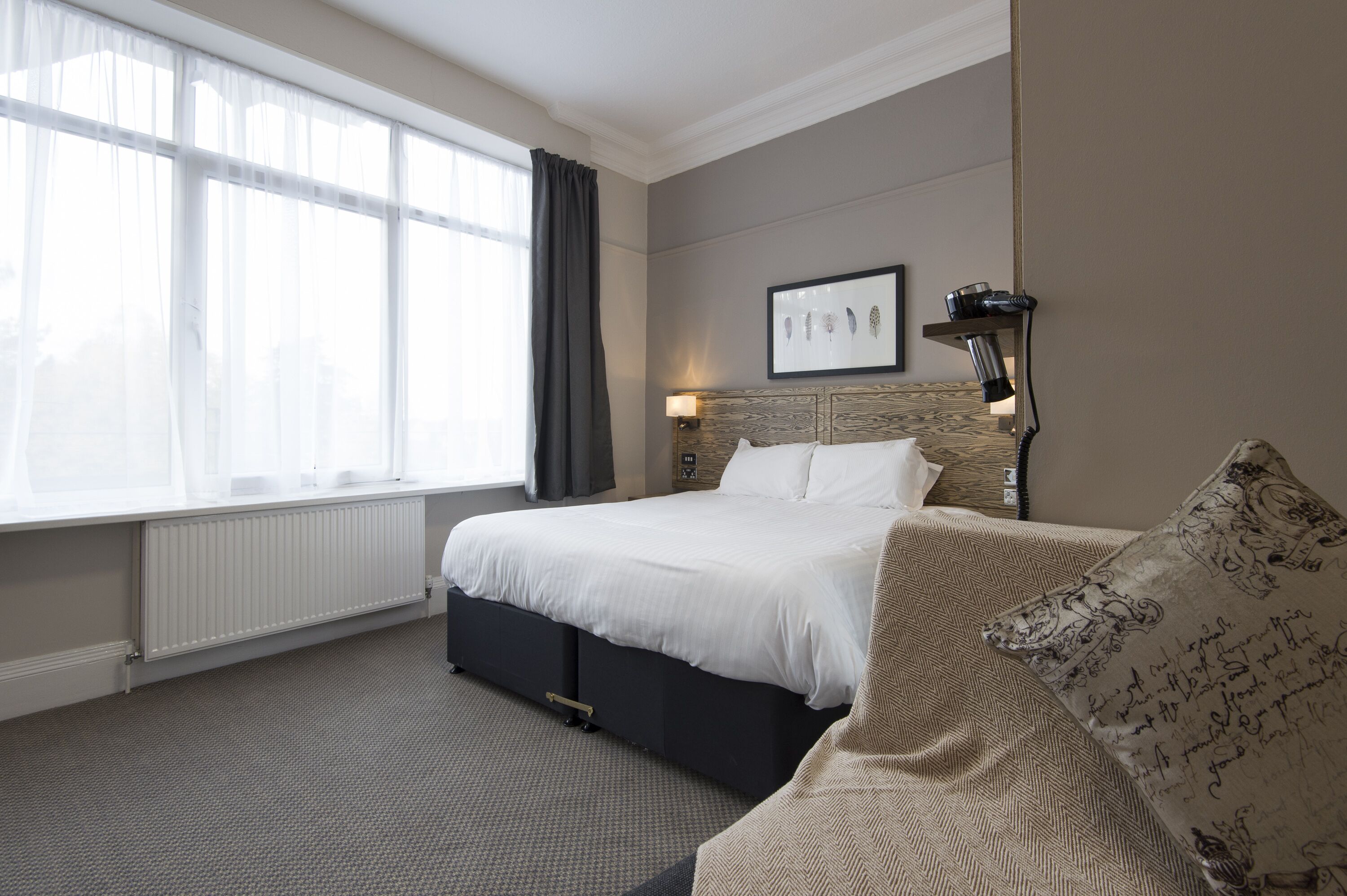 1 bedroom, desk, iron/ironing board, free wifi