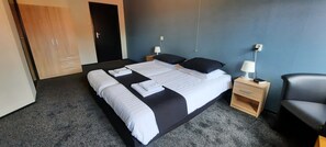 Iron/ironing board, free WiFi, bed sheets