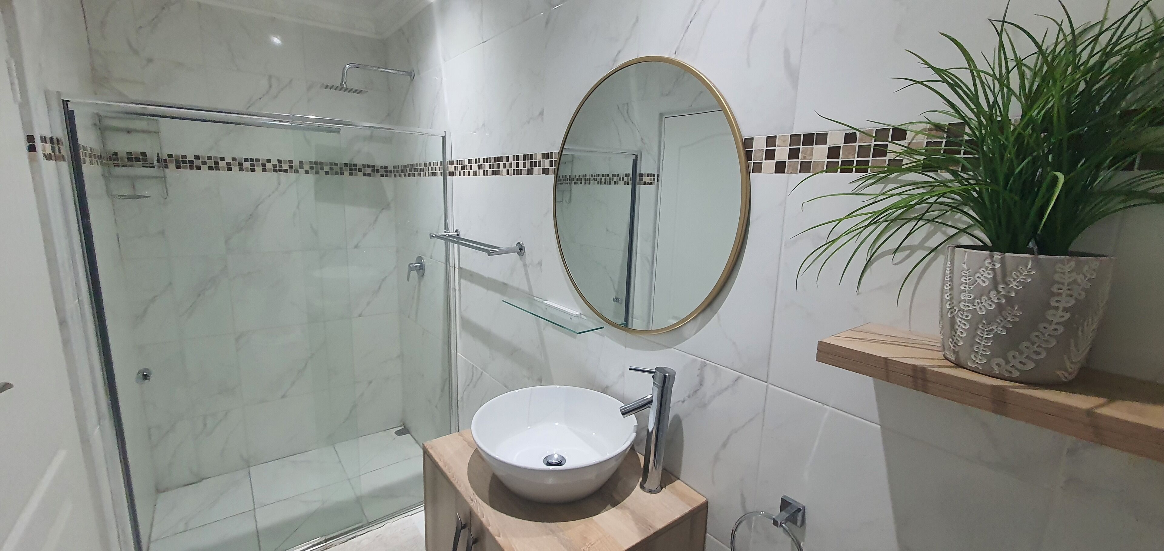 deluxe double room (protea suite) | bathroom | hair dryer, towels