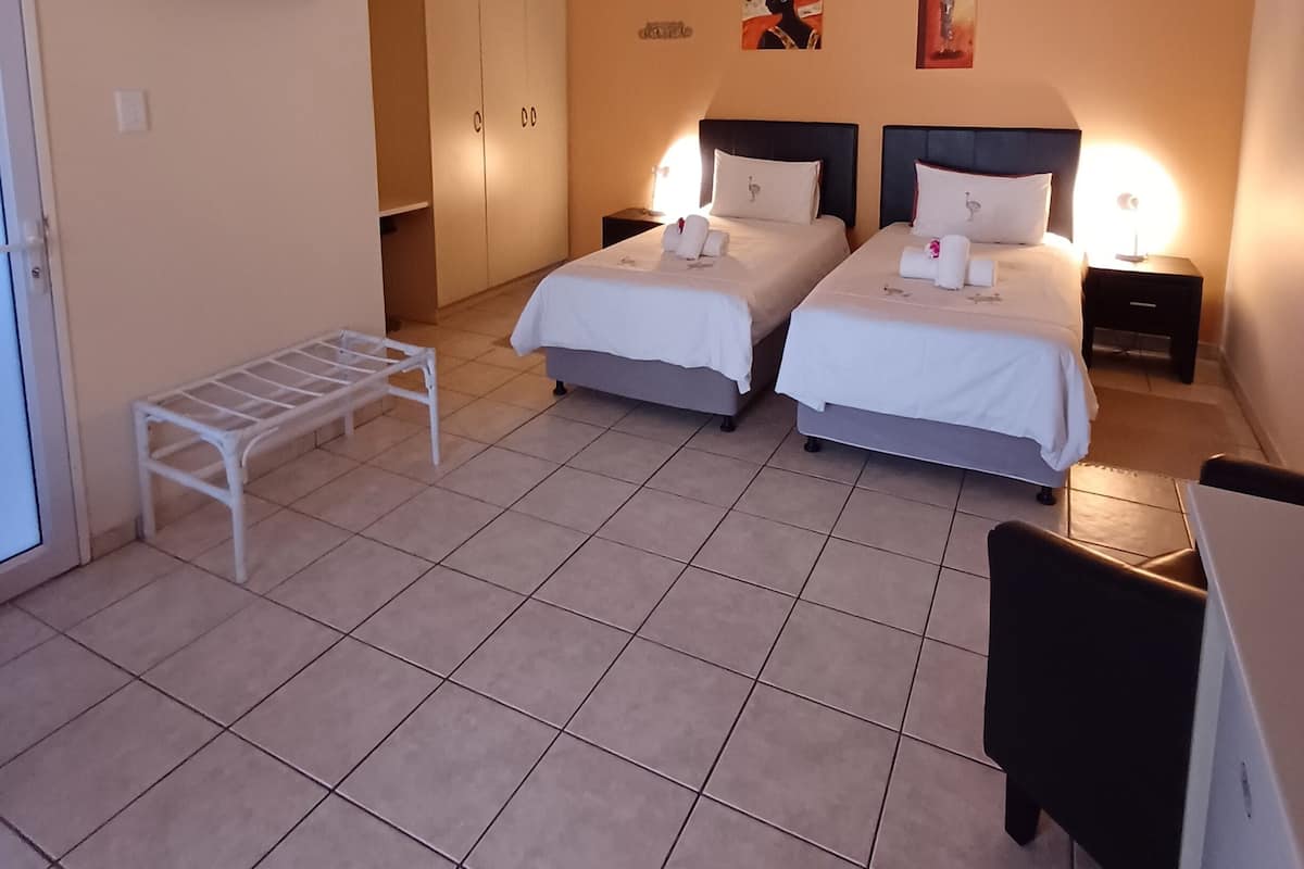 Comfort Room | Premium bedding, Select Comfort beds, in-room safe, desk