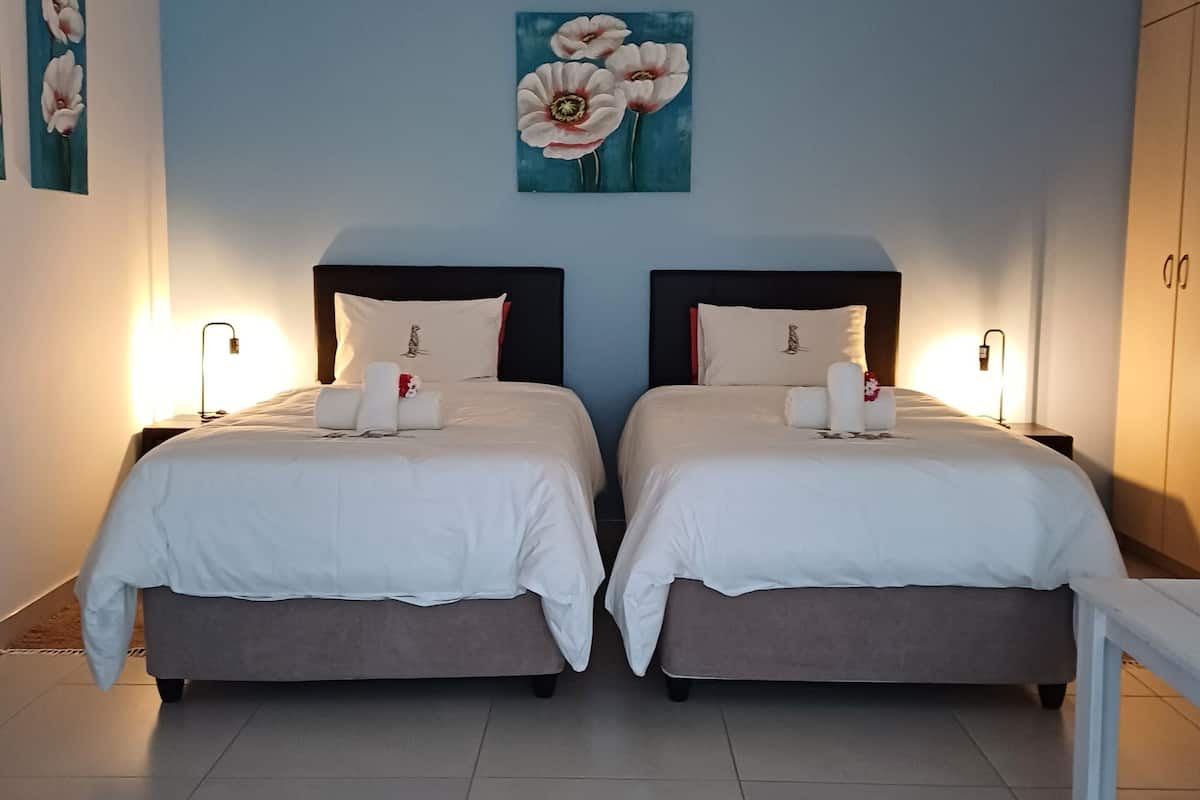 Exclusive Twin Room, 2 Single Beds | 2 bedrooms, premium bedding, Select Comfort beds, in-room safe