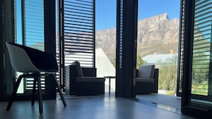 Unclassified image, 4 of 64, button - Bayview Guest House (Cape Town)