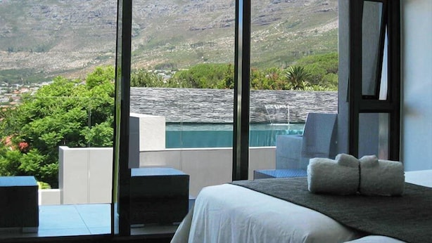 Unclassified image, 1 of 64, button - Bayview Guest House (Cape Town)