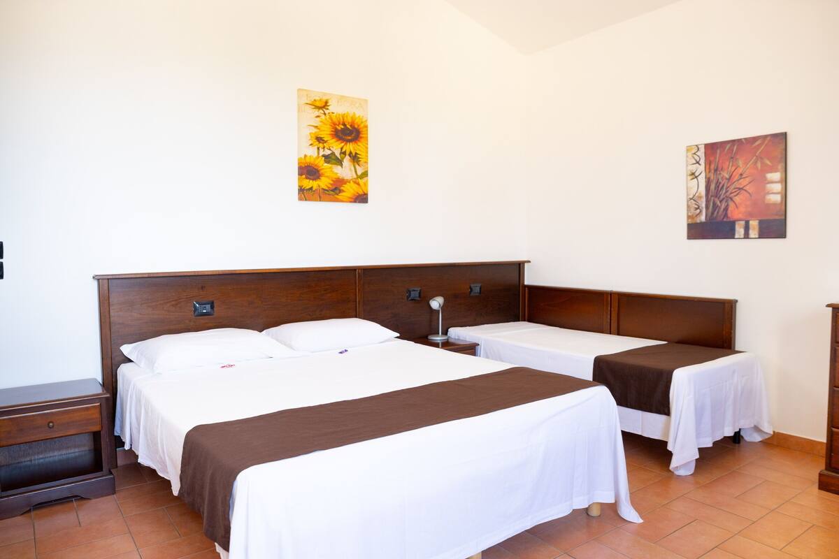 1 habitación y caja de seguridad en la habitación