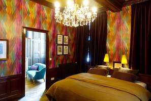 Suite (Aux Traits) | 1 habitación, ropa de cama de alta calidad y minibar