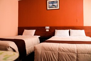 Economy Twin Room, Shared Bathroom | Soundproofing, free WiFi, bed sheets