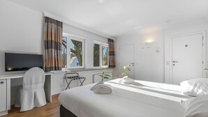 Standard Double or Twin Room | Desk, WiFi (free) - Domein Martinus (Zoersel)