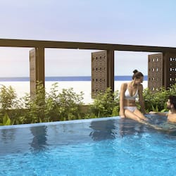 Piscina all'aperto, cabine incluse nel prezzo, ombrelloni da piscina