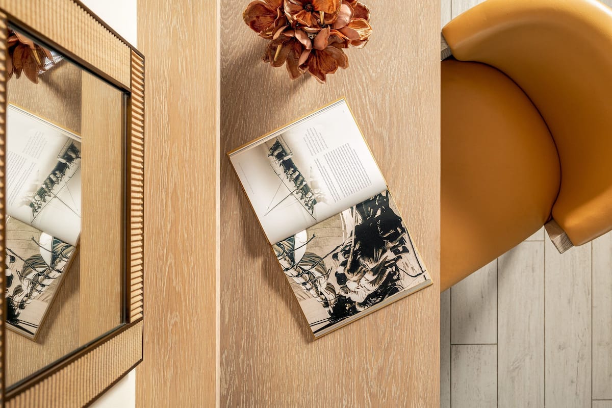 Literie hypoallergénique, couette en duvet d'oie, surmatelas, minibar