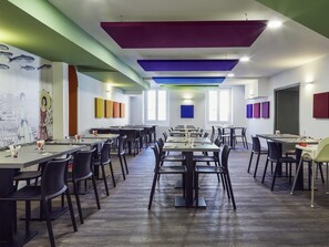 Frokostbuffé hver dag (EUR 9.50 per person)