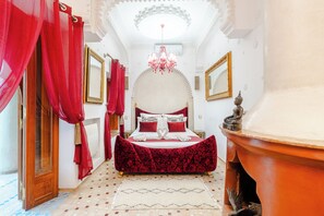 Suite | 1 bedroom, premium bedding, memory-foam beds, in-room safe