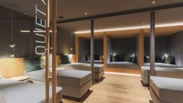 Sauna seca, sauna a vapor