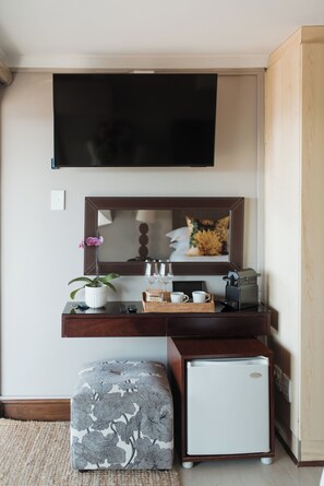 Double Room with En-Suite Bathroom / Room 3 